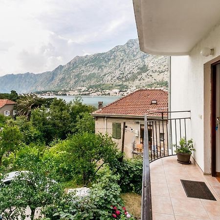 Apartment Lima Kotor Luaran gambar