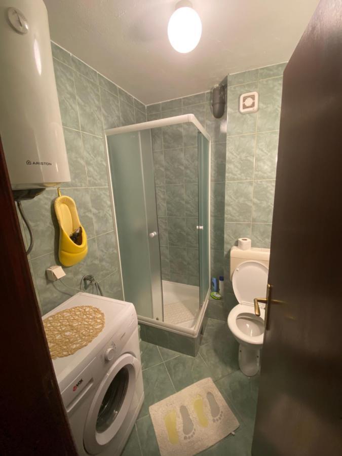Apartment Lima Kotor Luaran gambar